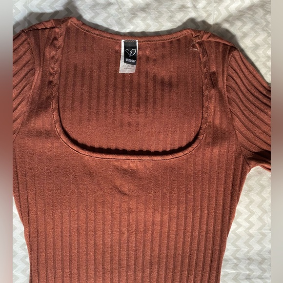 Scoop Neck Midi Dress - Picture 4 of 6